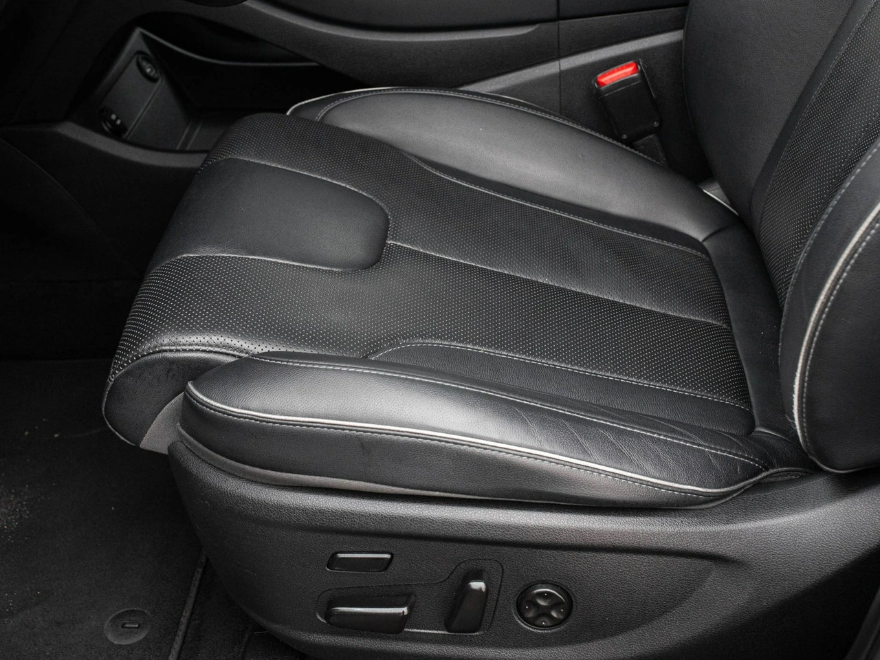 Hyundai Santa Fe - Zdjęcie 9