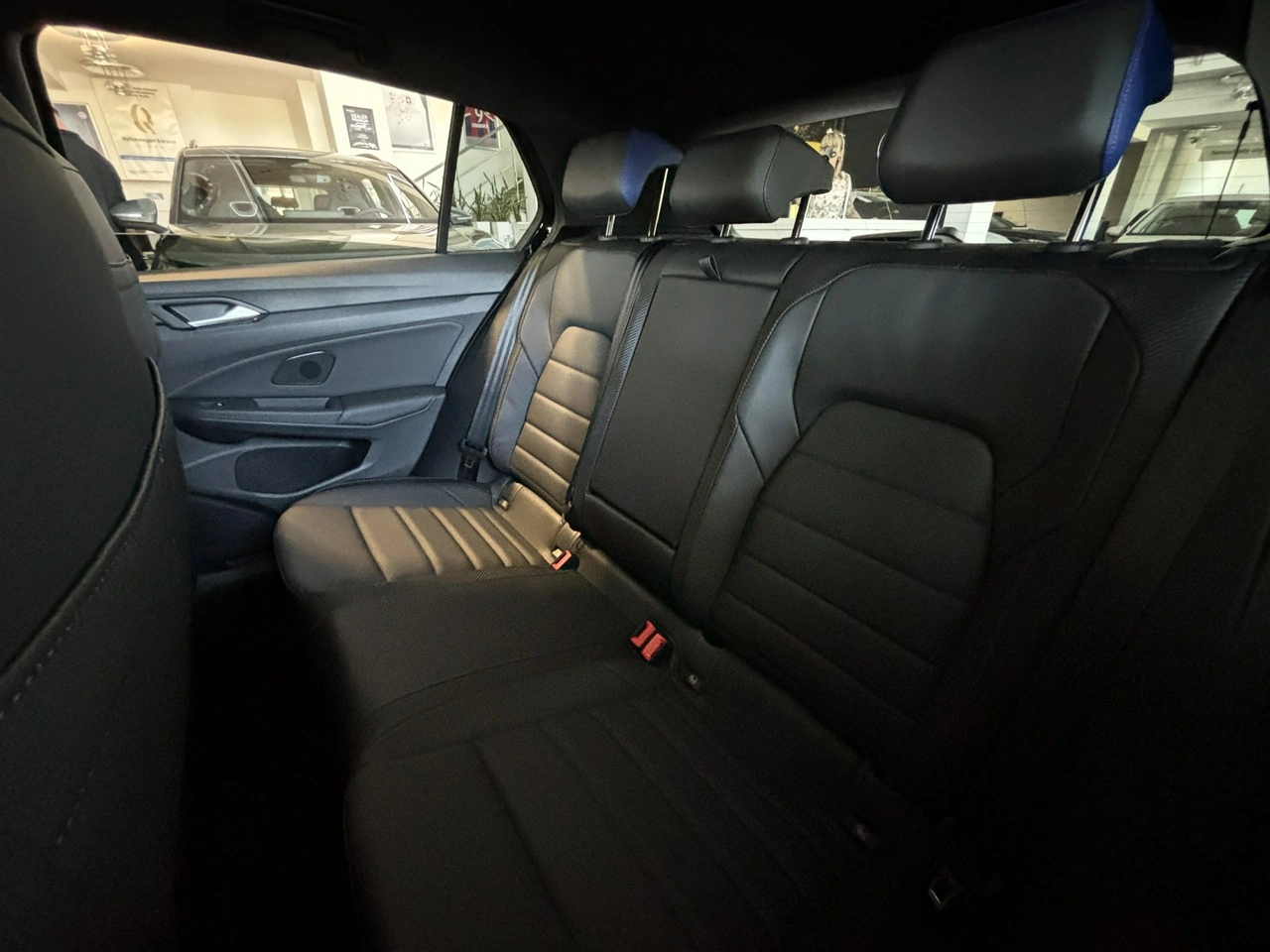 Volkswagen Golf - Zdjęcie 15