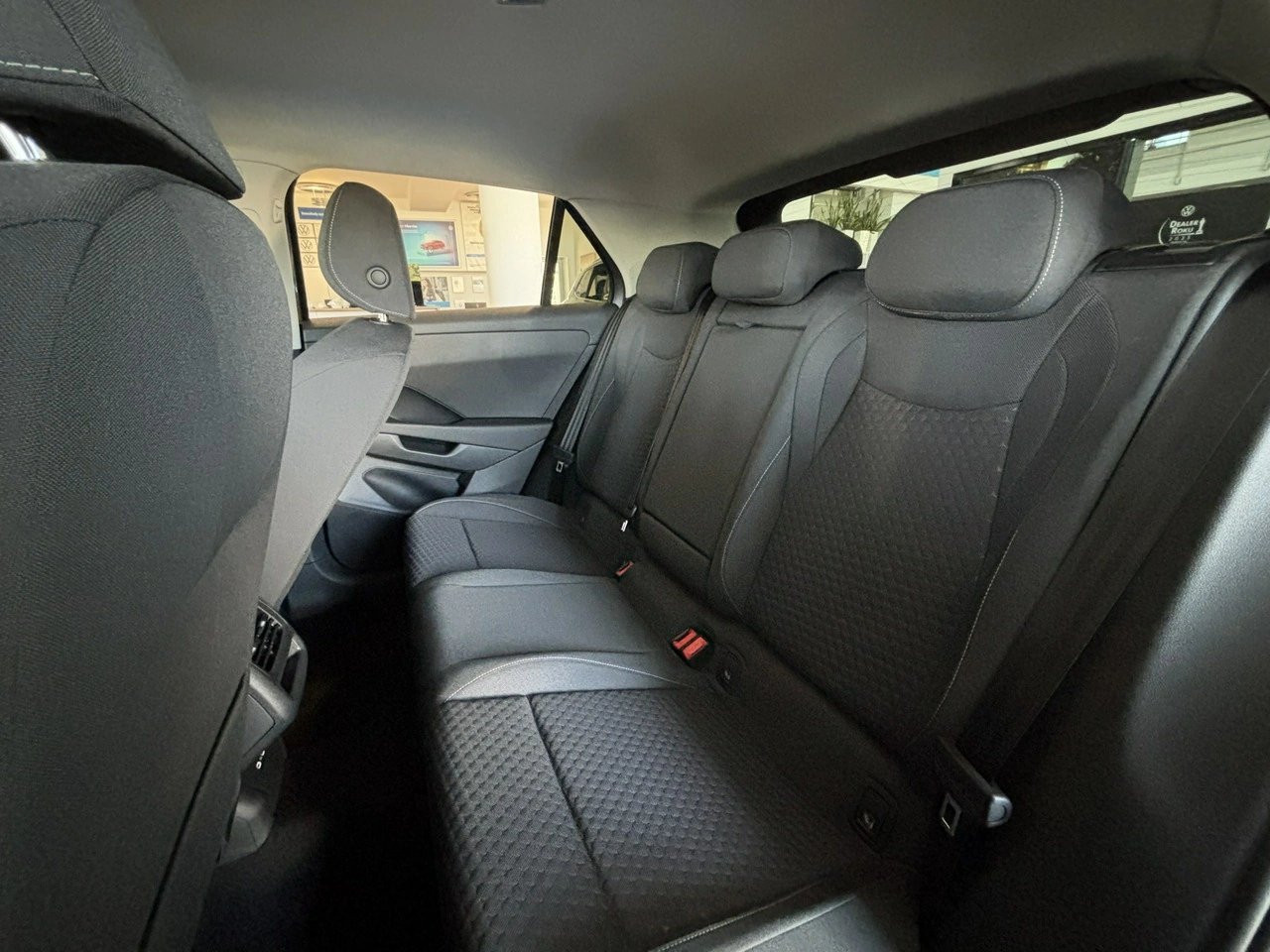 Volkswagen T-Roc - Zdjęcie 13