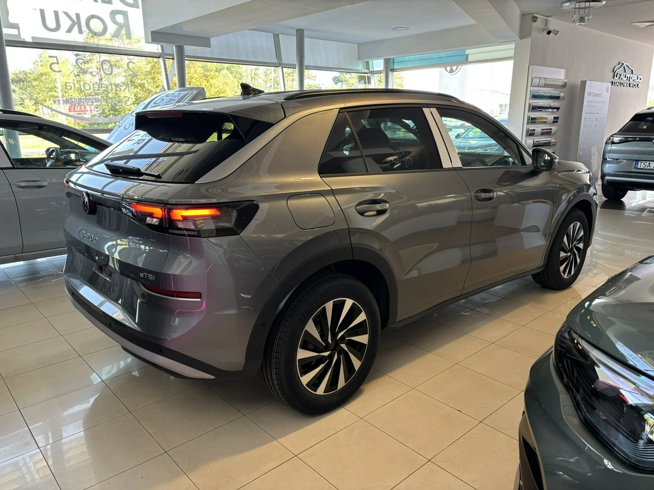 Volkswagen T-Roc - Zdjęcie 5