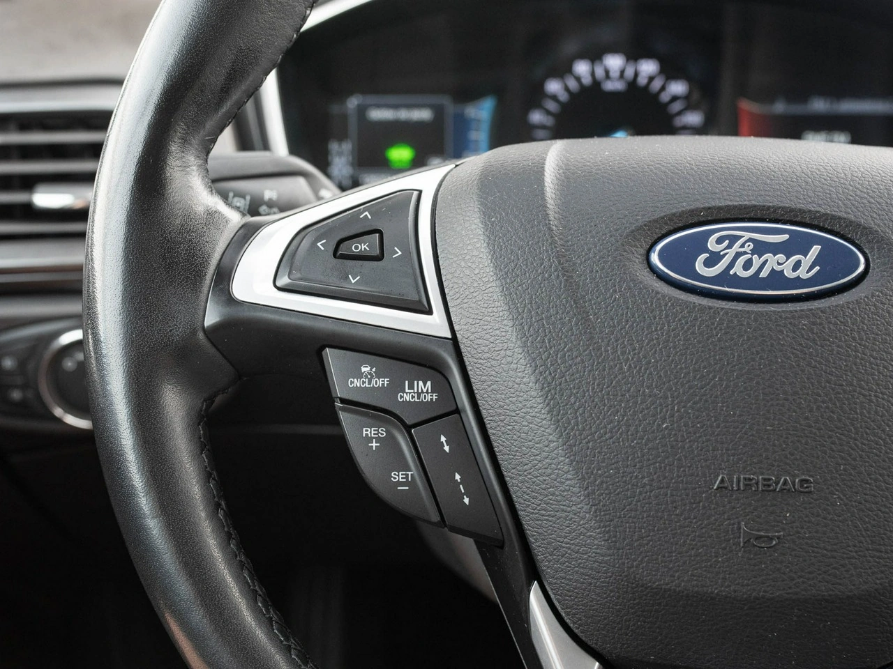 Ford Mondeo - Zdjęcie 12