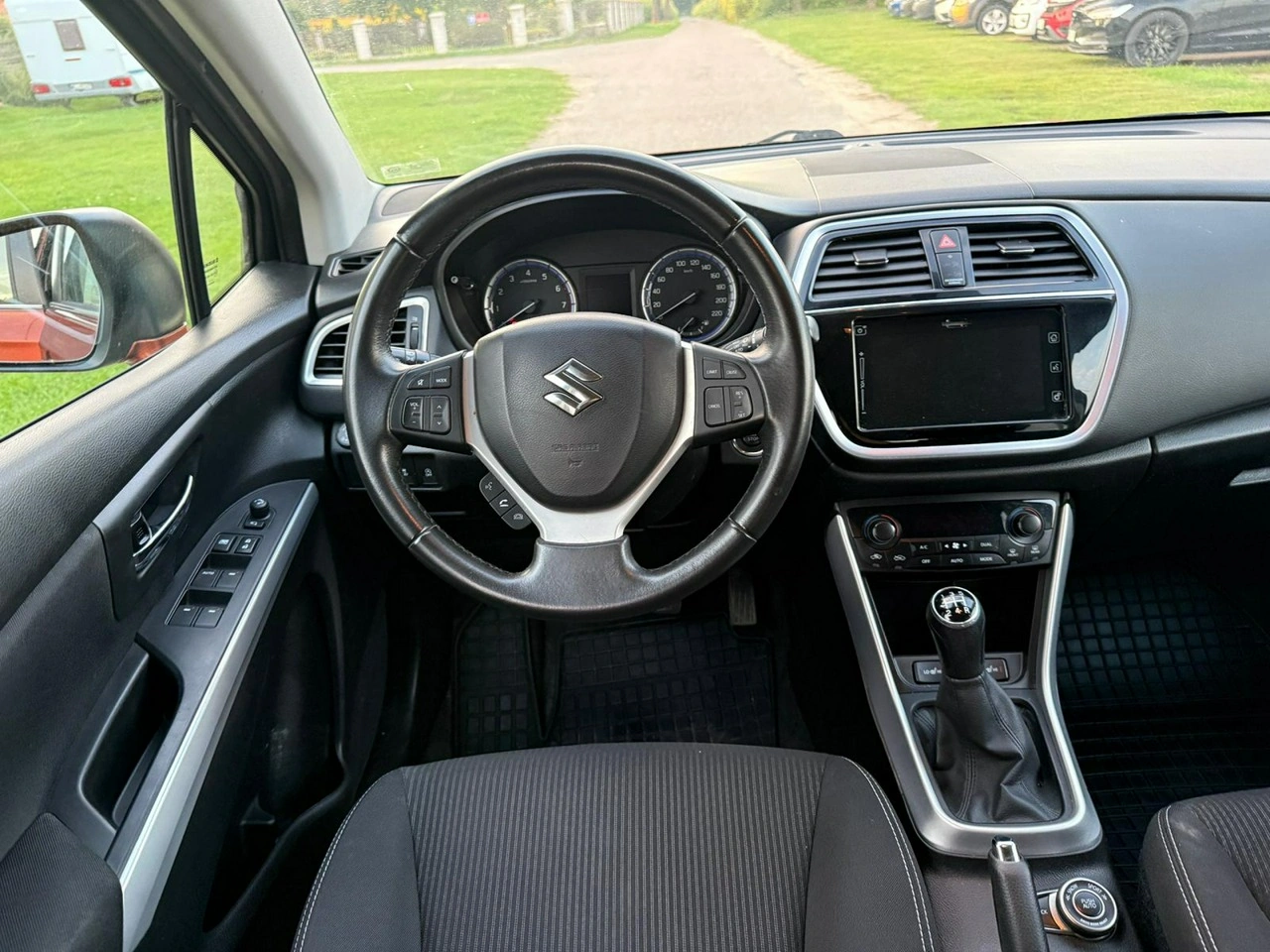 Suzuki SX4 S-Cross - Zdjęcie 14