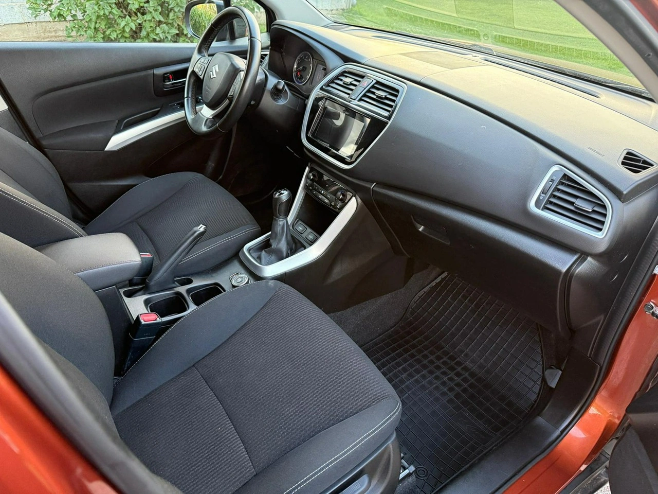 Suzuki SX4 S-Cross - Zdjęcie 8