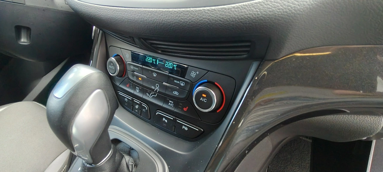Ford Kuga - Zdjęcie 11