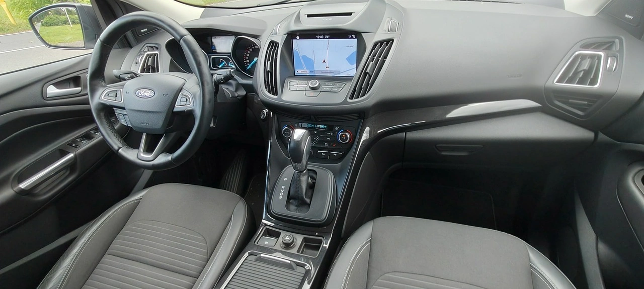 Ford Kuga - Zdjęcie 8