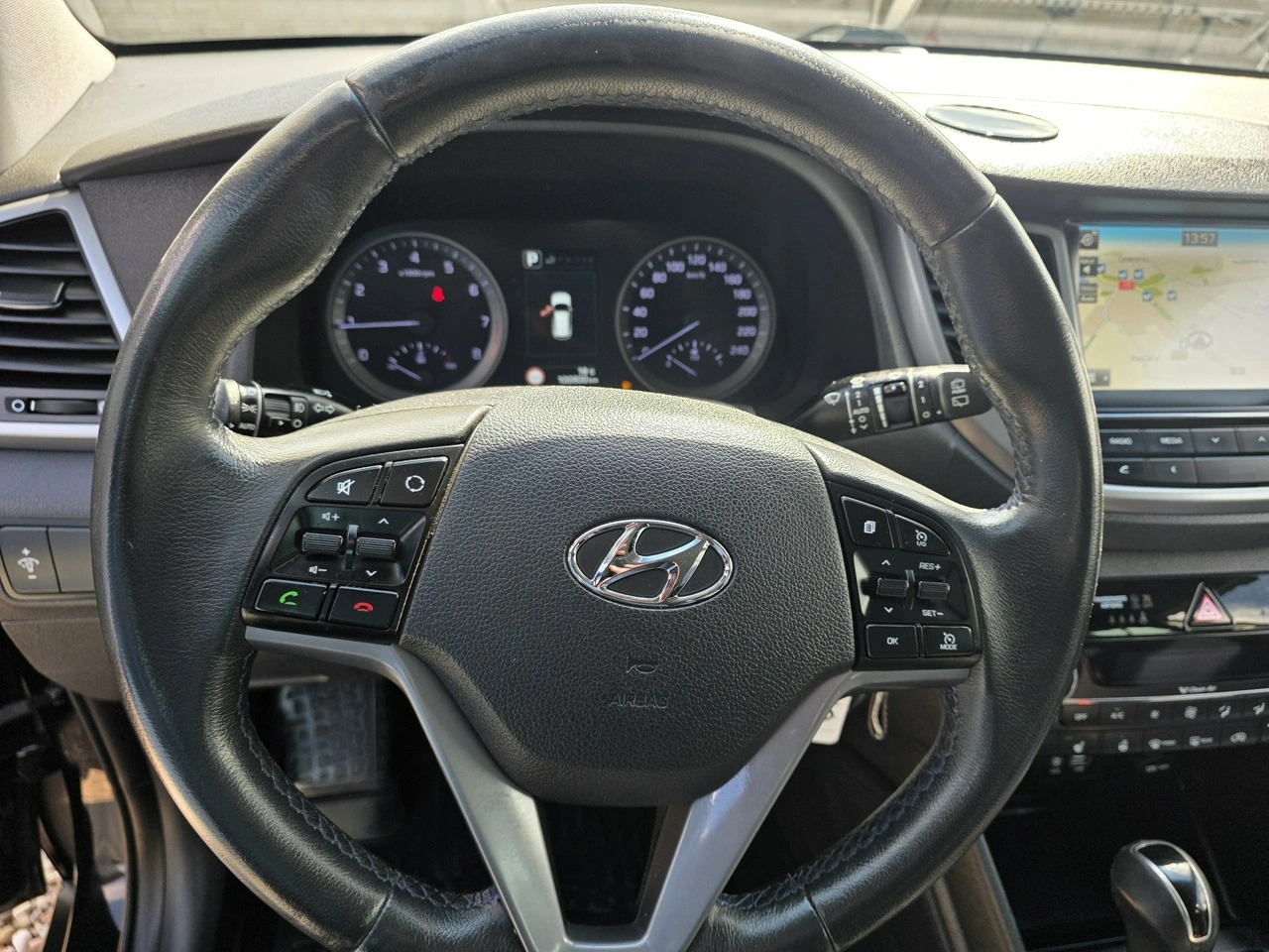 Hyundai Tucson - Zdjęcie 15