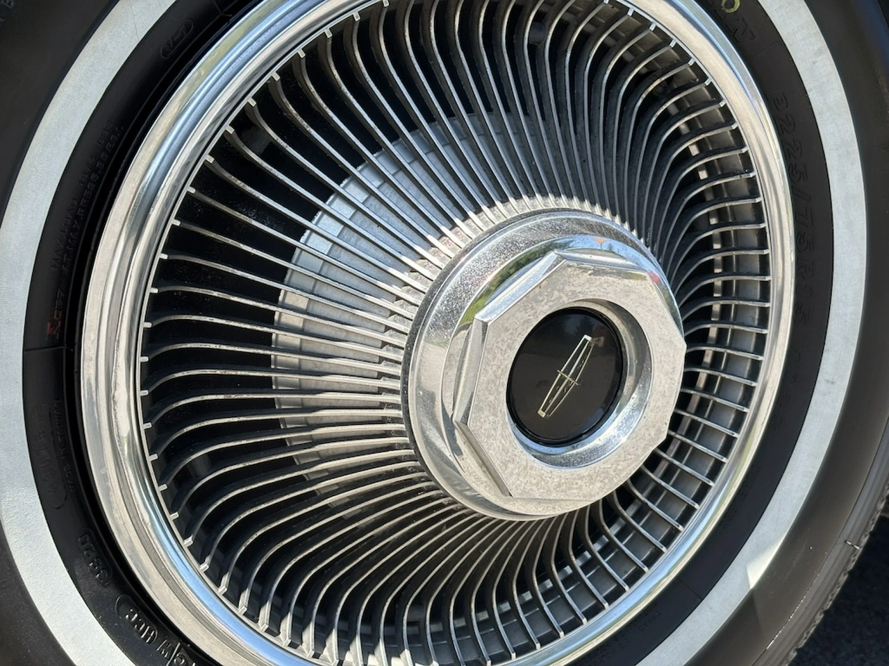 Lincoln Continental - Zdjęcie 13