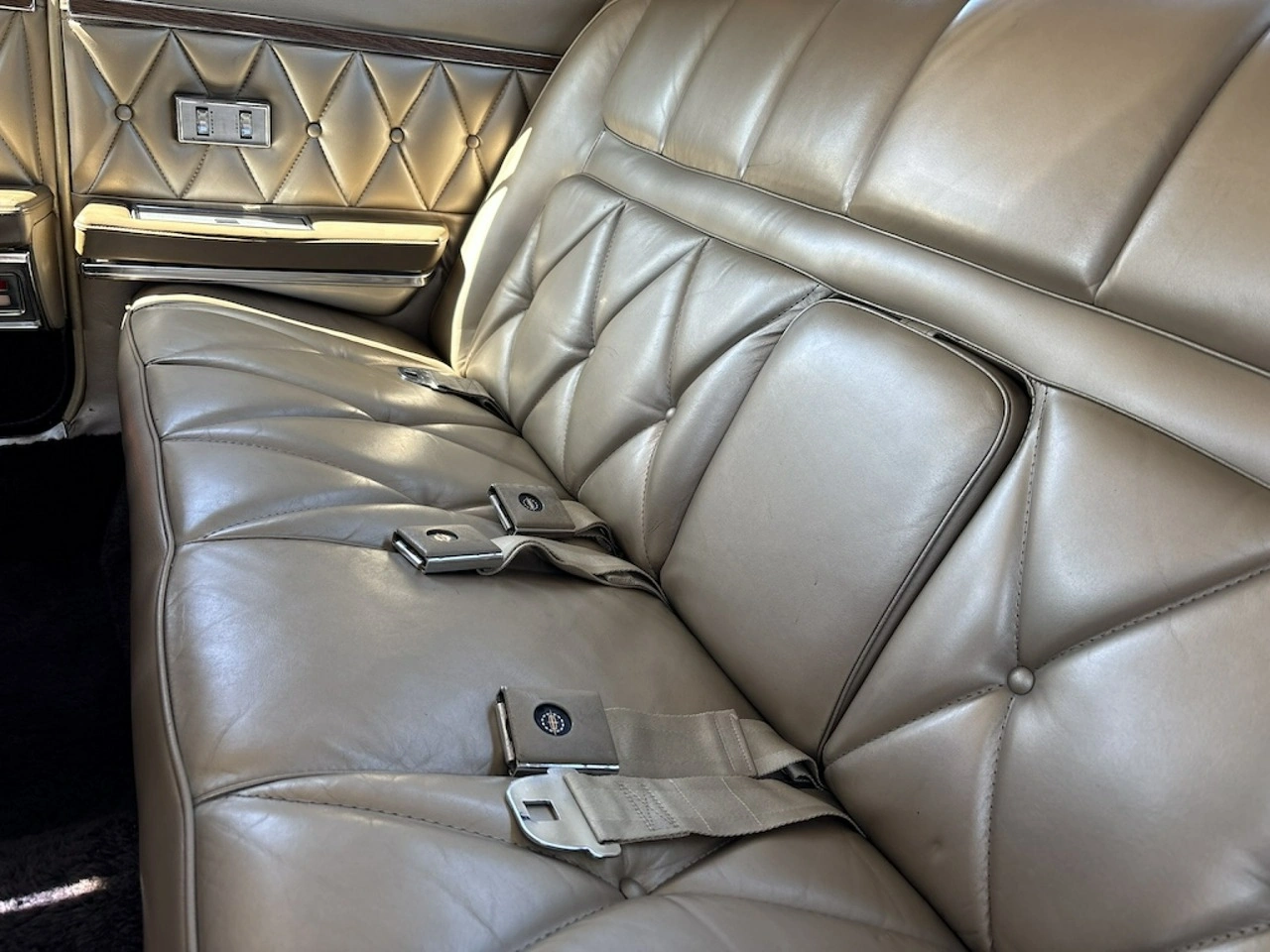 Lincoln Continental - Zdjęcie 30