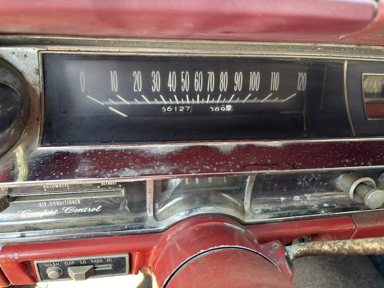 Cadillac Deville - Zdjęcie 30