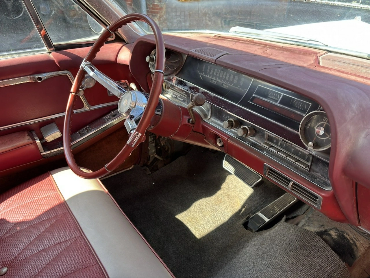 Cadillac Deville - Zdjęcie 37
