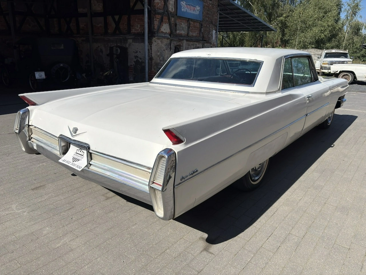 Cadillac Deville - Główne zdjęcie