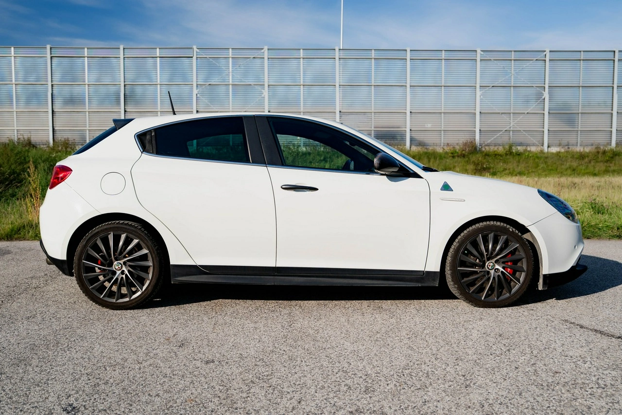 Alfa Romeo Giulietta - Zdjęcie 8