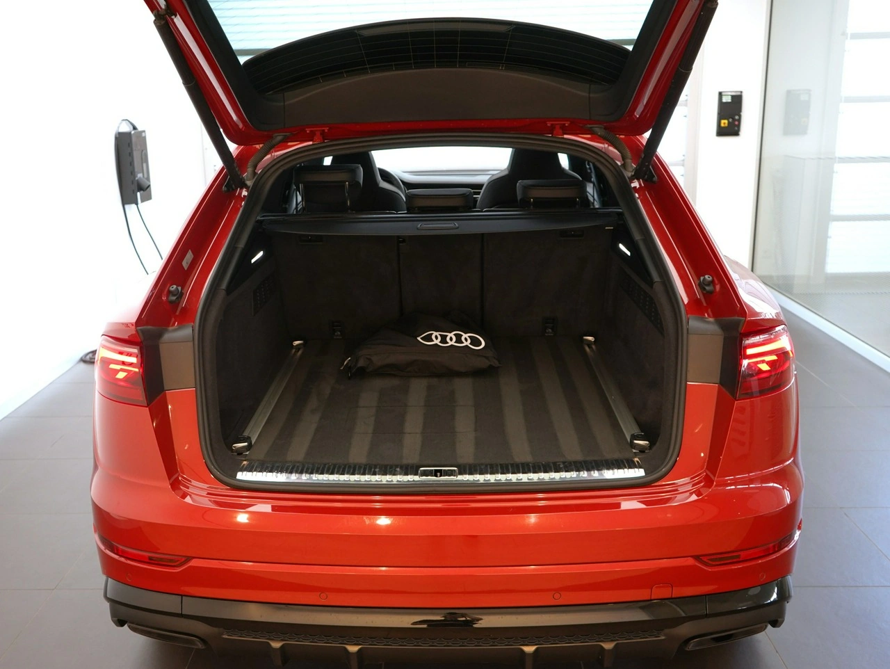 Audi Q8 - Zdjęcie 9