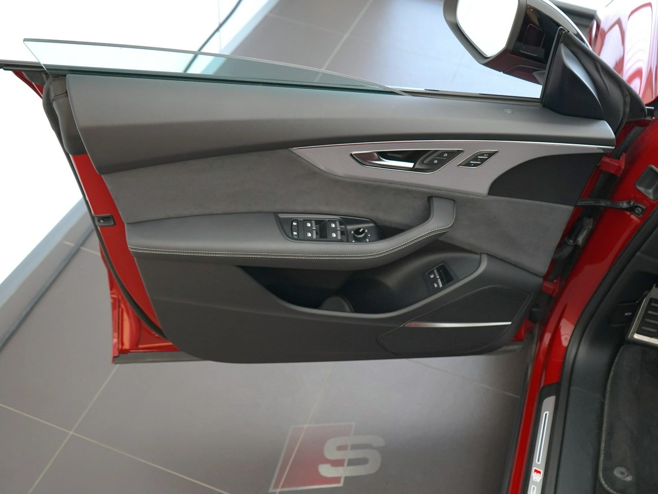 Audi Q8 - Zdjęcie 13