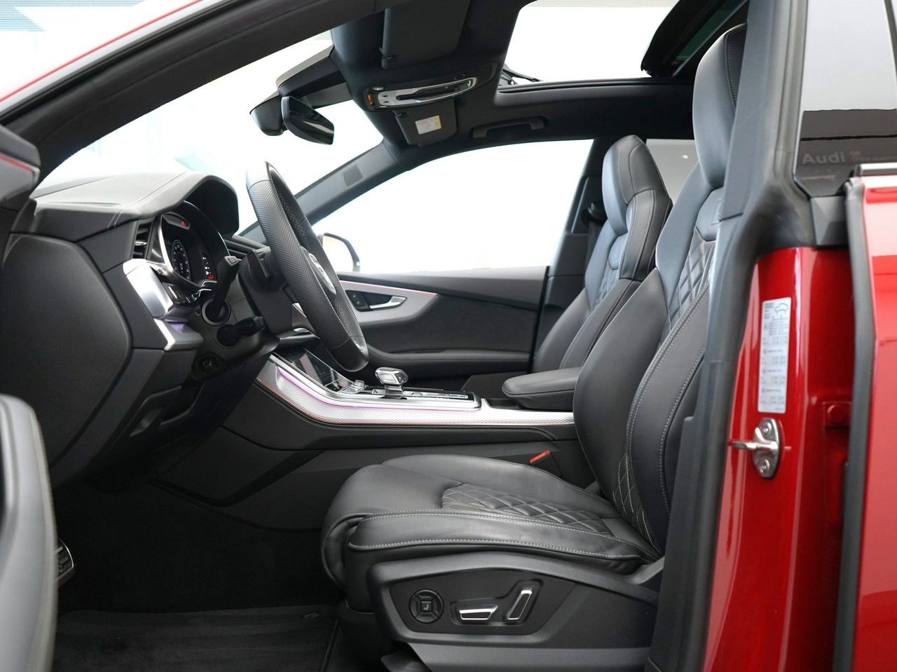 Audi Q8 - Zdjęcie 16