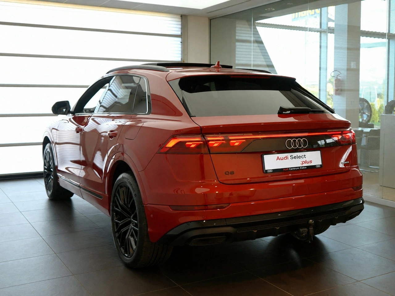 Audi Q8 - Zdjęcie 1