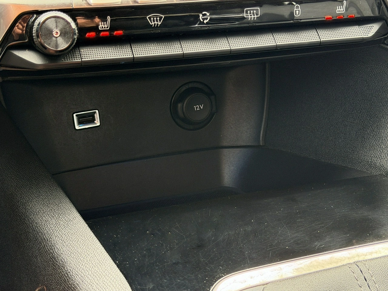 Peugeot 3008 - Zdjęcie 18