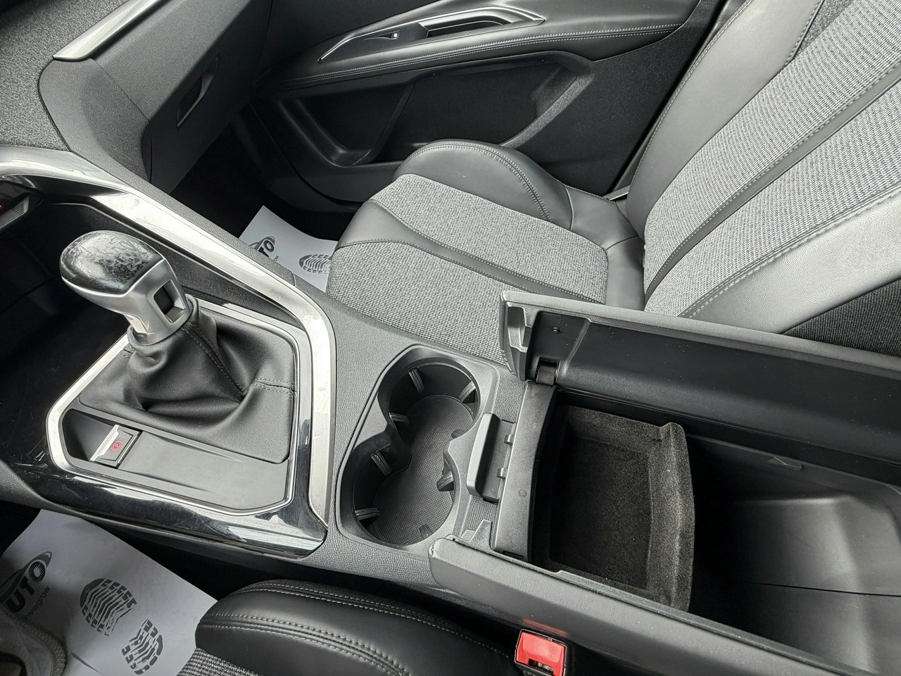 Peugeot 3008 - Zdjęcie 21
