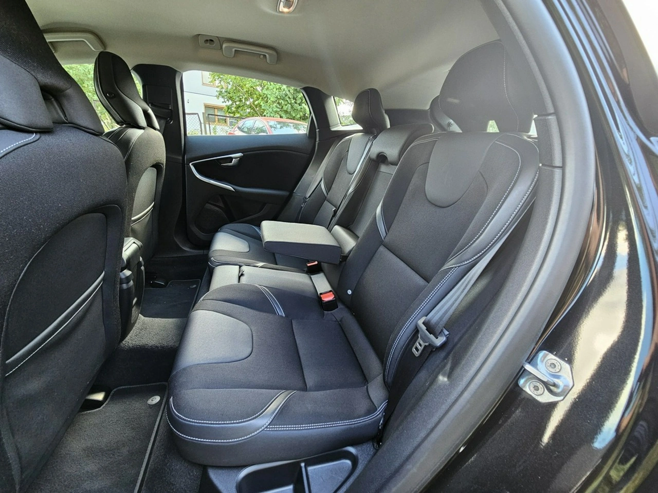 Volvo V40 - Zdjęcie 15