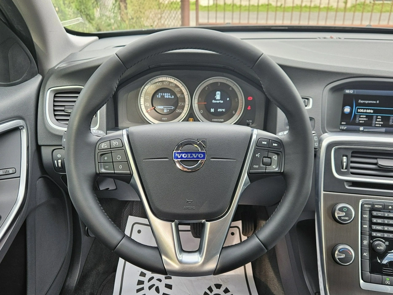 Volvo V60 - Zdjęcie 9