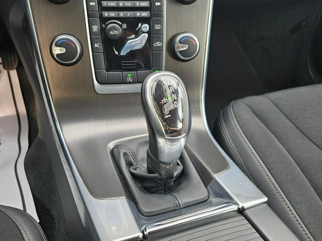 Volvo V60 - Zdjęcie 13