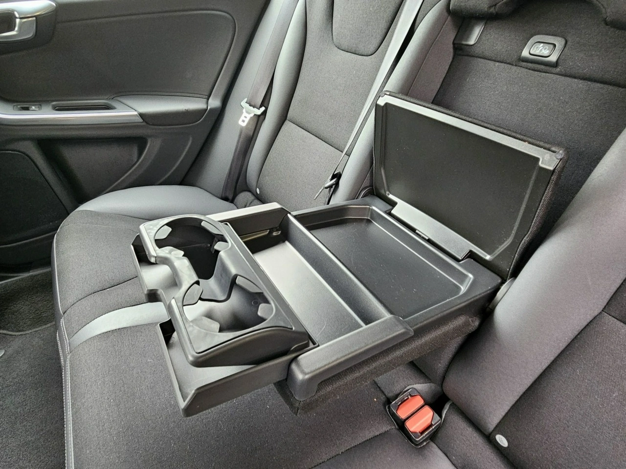 Volvo V60 - Zdjęcie 16
