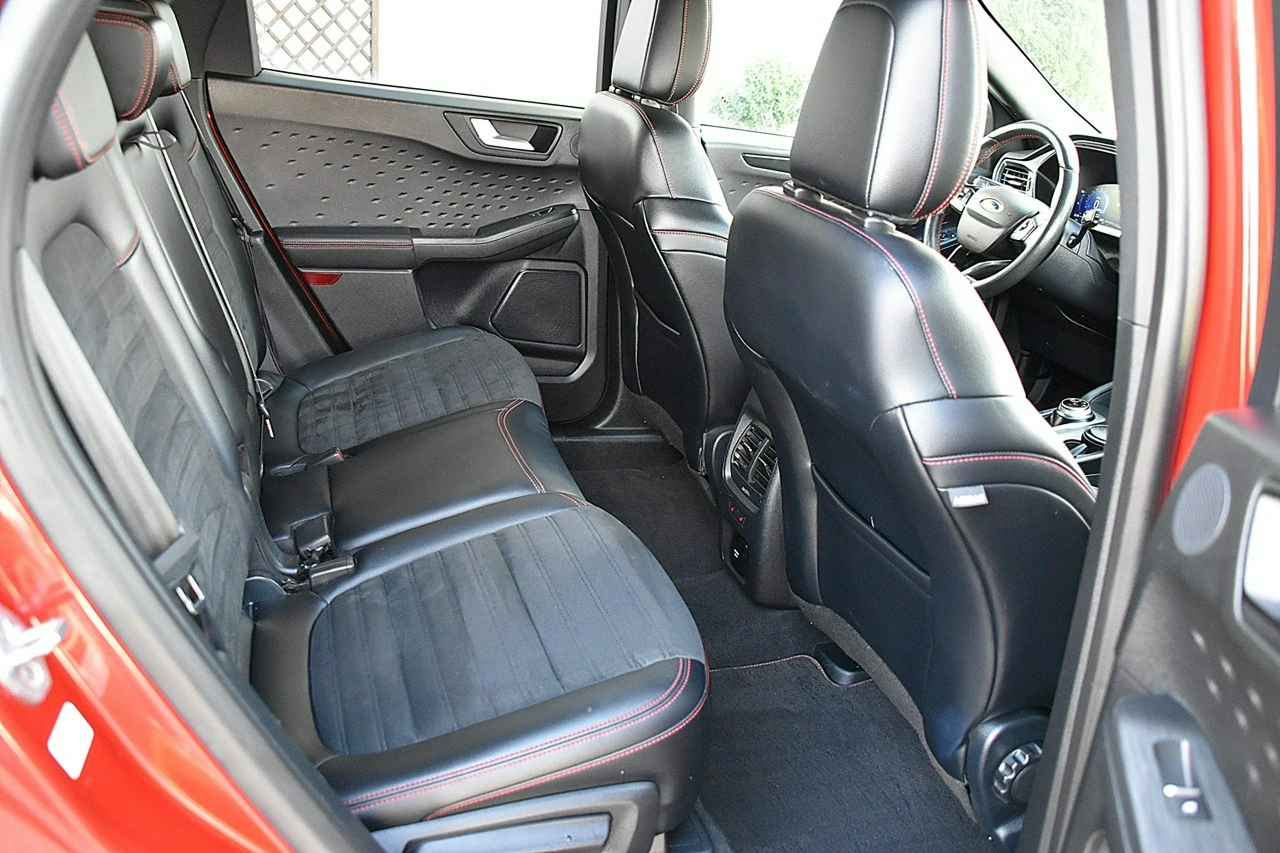 Ford Kuga - Zdjęcie 15