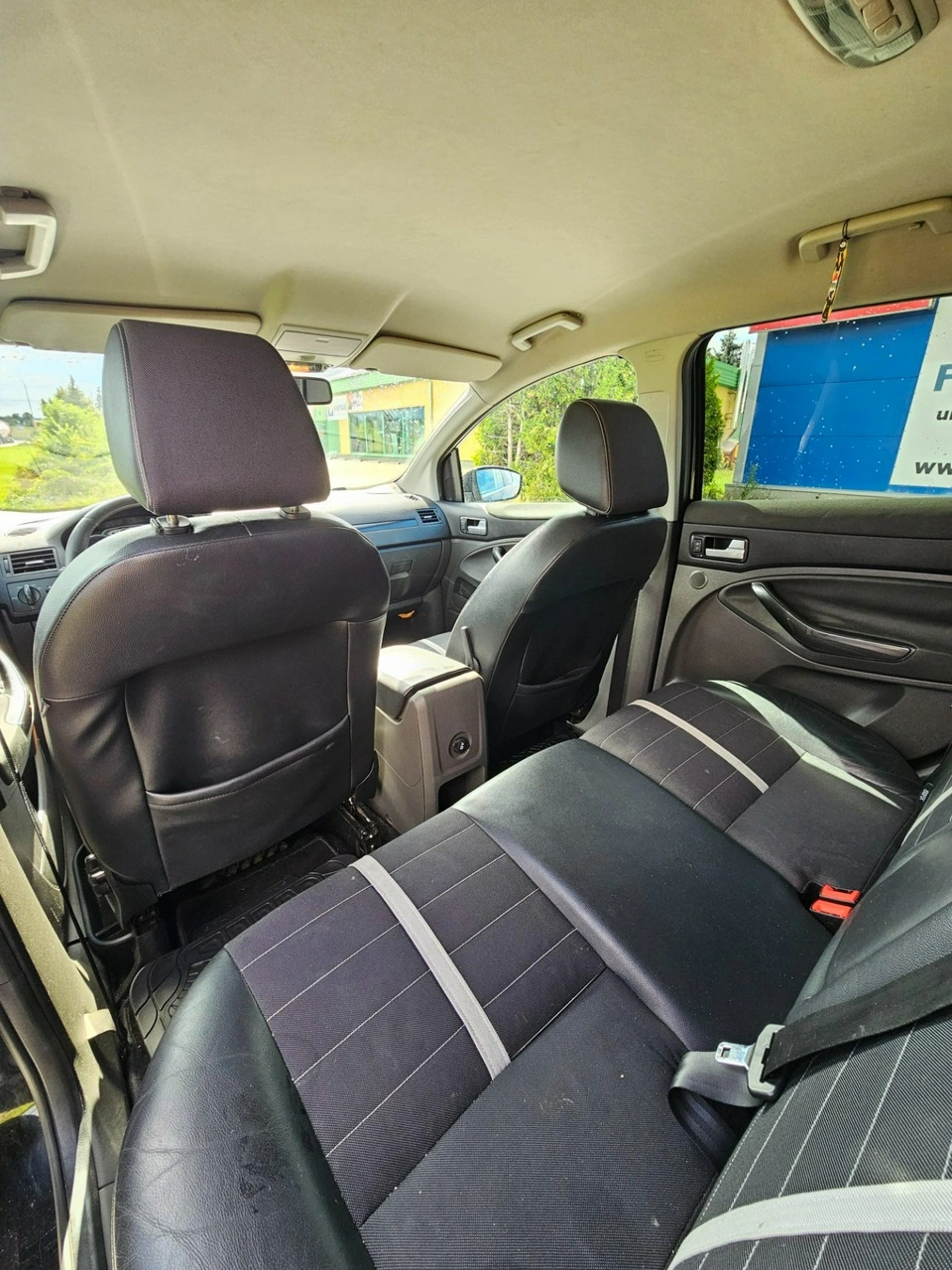 Ford Kuga - Zdjęcie 11