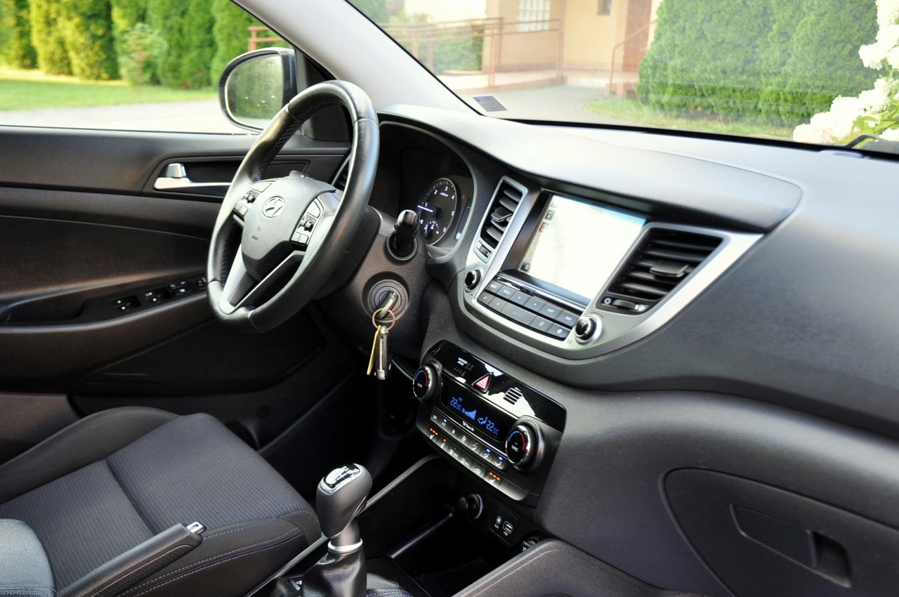 Hyundai Tucson - Zdjęcie 17