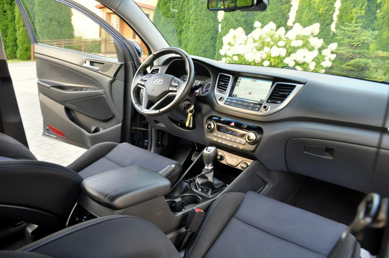 Hyundai Tucson - Zdjęcie 23
