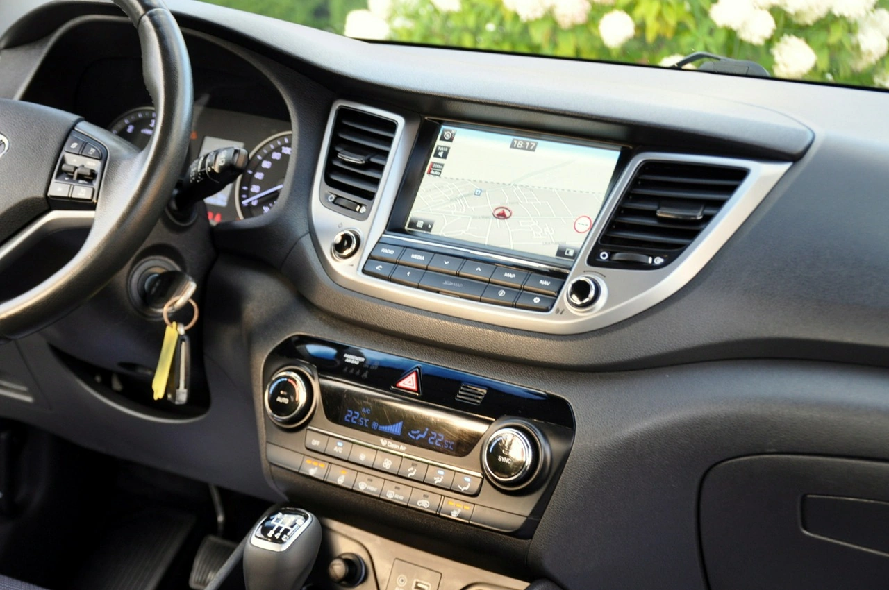 Hyundai Tucson - Zdjęcie 25