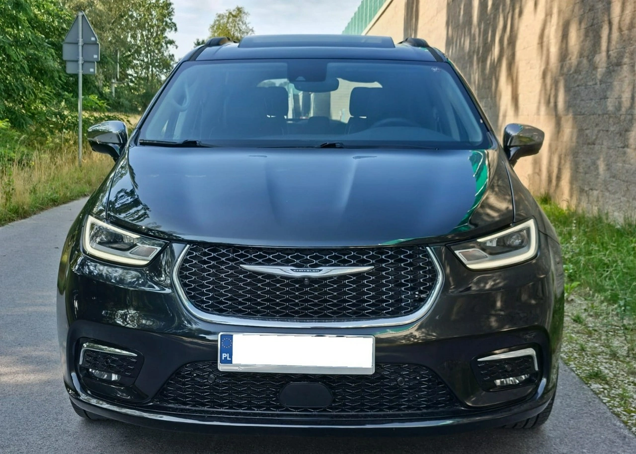 Chrysler Pacifica - Zdjęcie 2