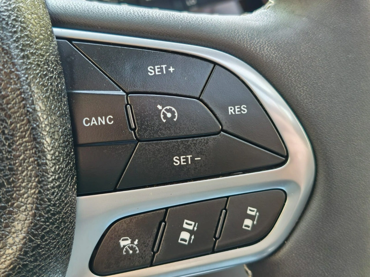 Chrysler Pacifica - Zdjęcie 24