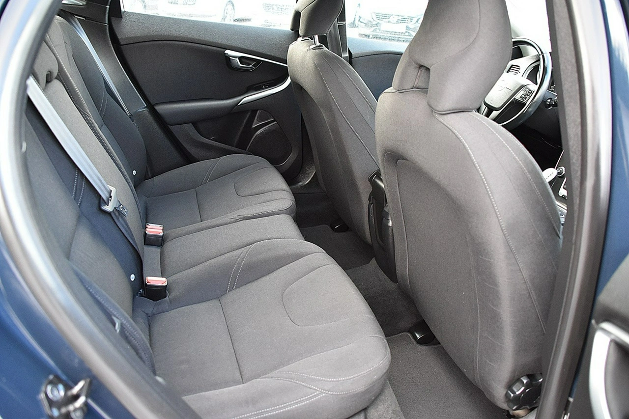 Volvo V40 - Zdjęcie 10