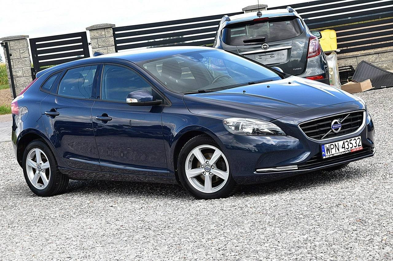 Volvo V40 - Zdjęcie 18