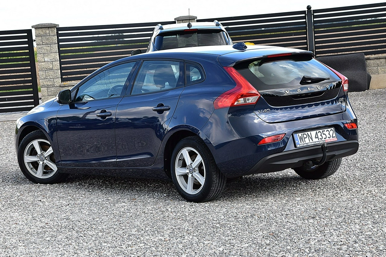 Volvo V40 - Zdjęcie 21