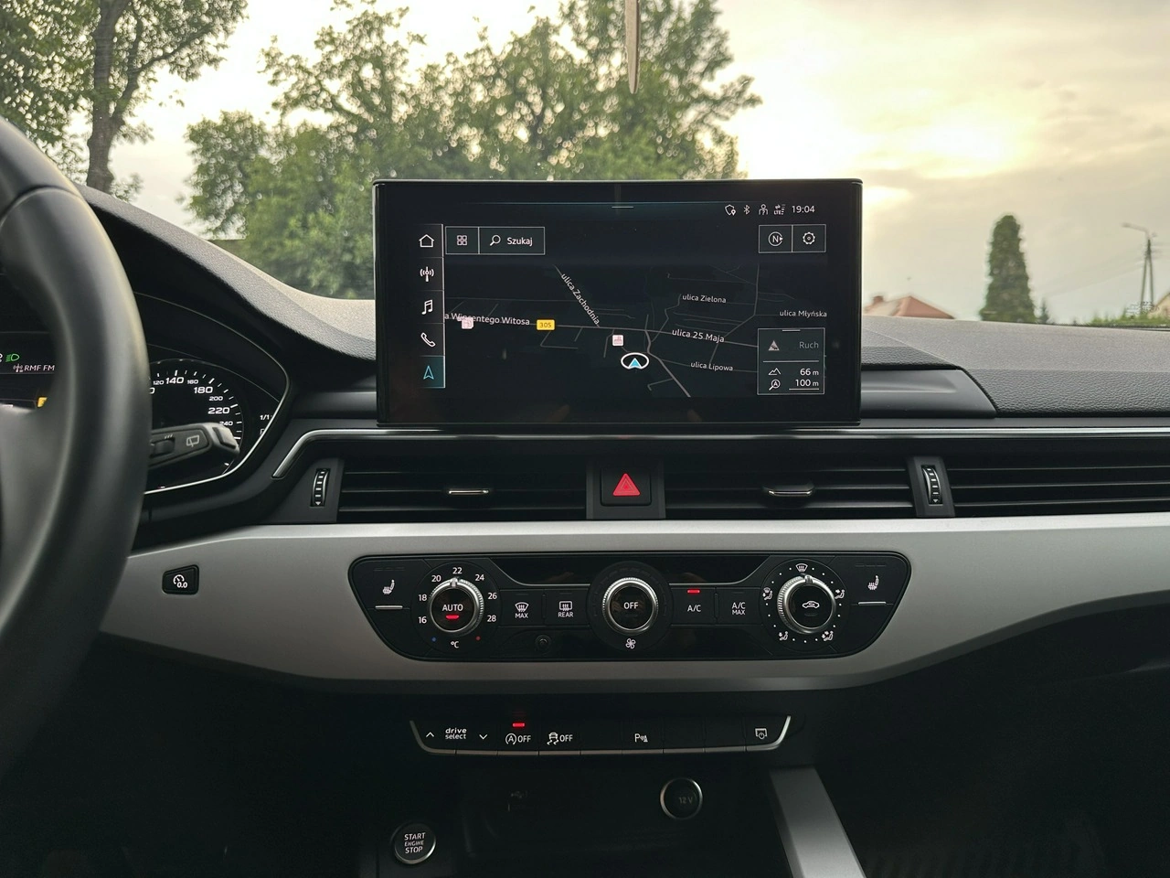 Audi A4 - Zdjęcie 16