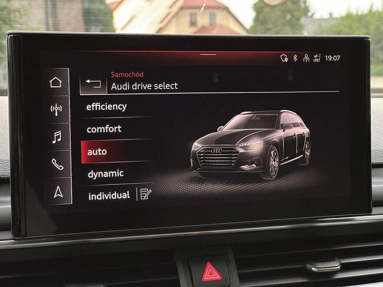 Audi A4 - Zdjęcie 22