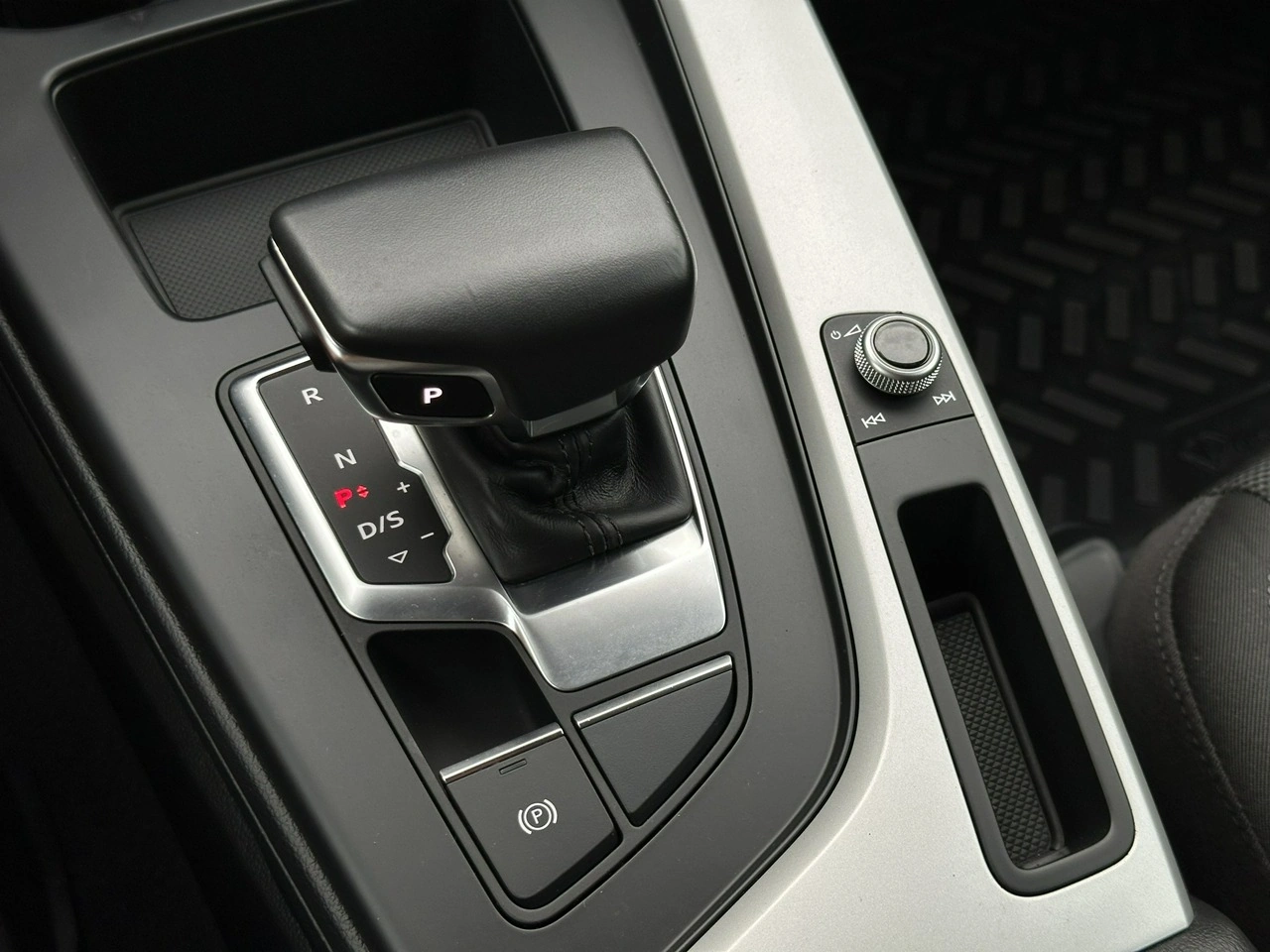 Audi A4 - Zdjęcie 35