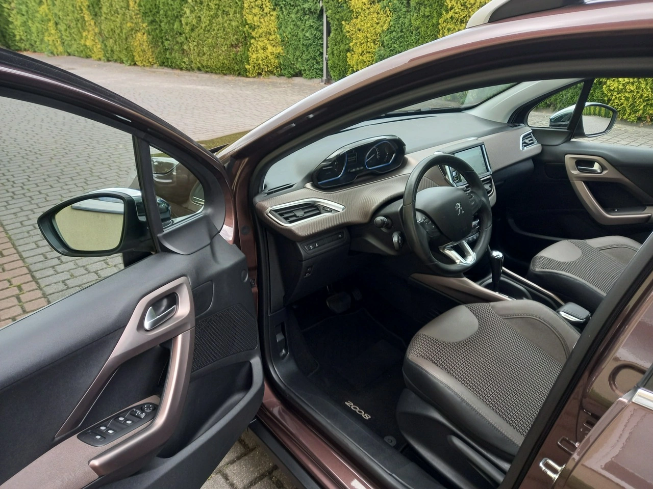 Peugeot 2008 - Zdjęcie 25