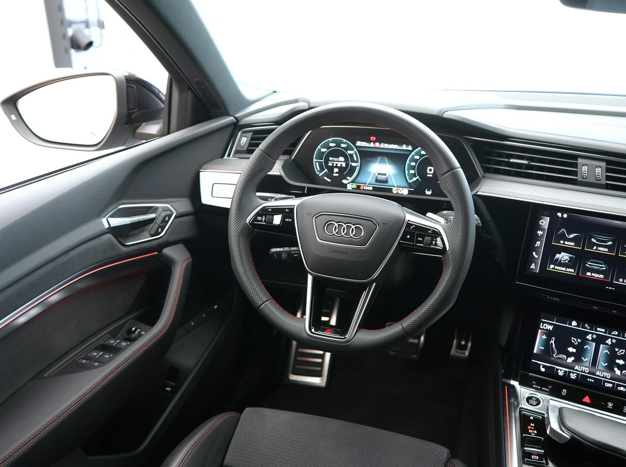Audi Q8 e-tron - Zdjęcie 21
