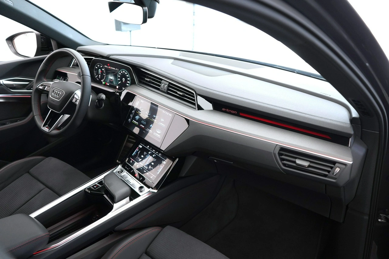 Audi Q8 e-tron - Zdjęcie 23