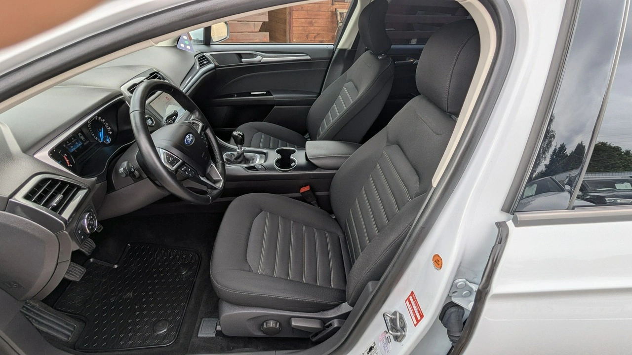Ford Mondeo - Zdjęcie 13