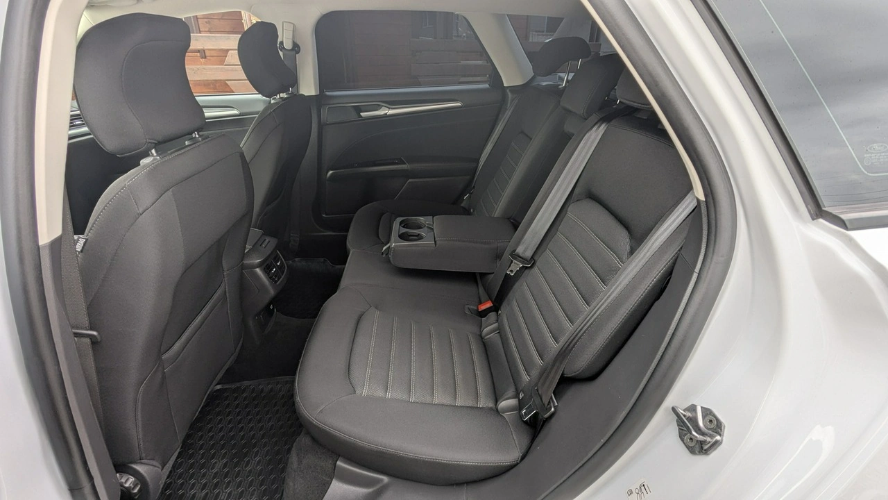 Ford Mondeo - Zdjęcie 14