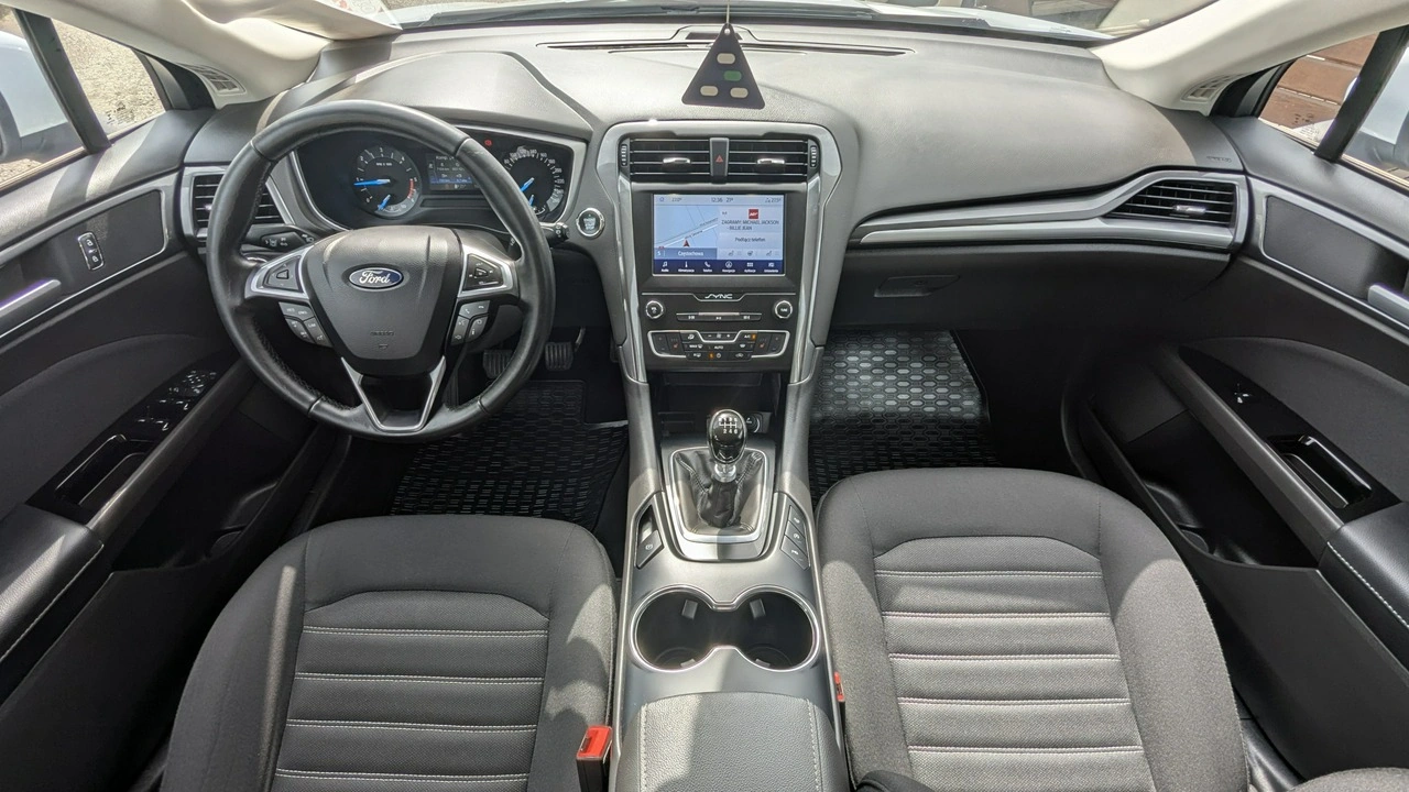 Ford Mondeo - Zdjęcie 19