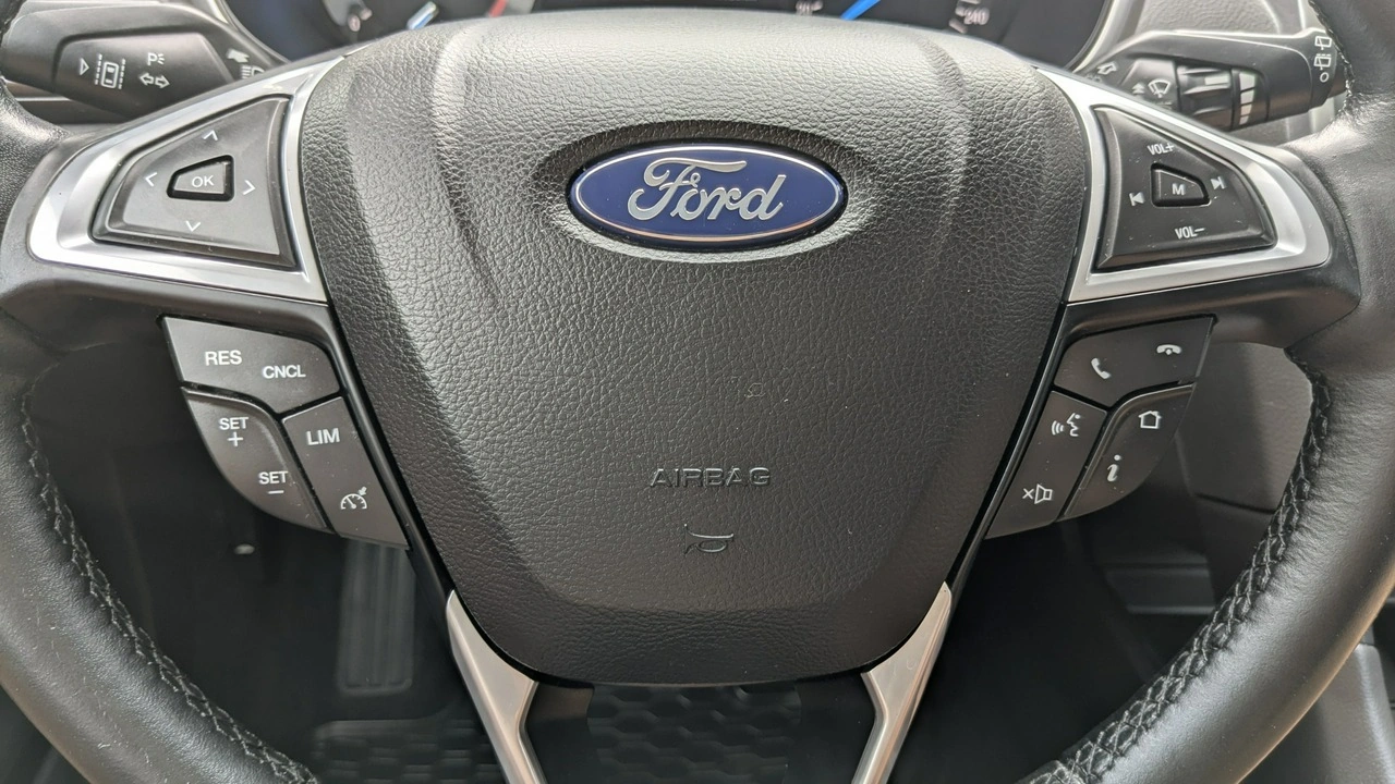 Ford Mondeo - Zdjęcie 26