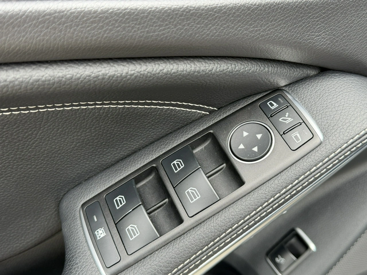 Mercedes A 180 - Zdjęcie 15
