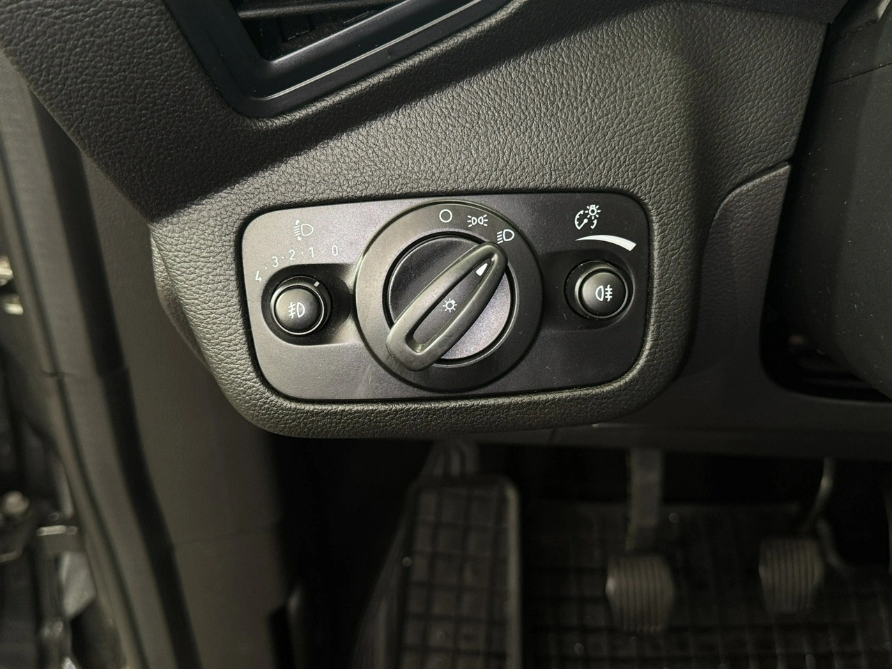 Ford C-MAX - Zdjęcie 21