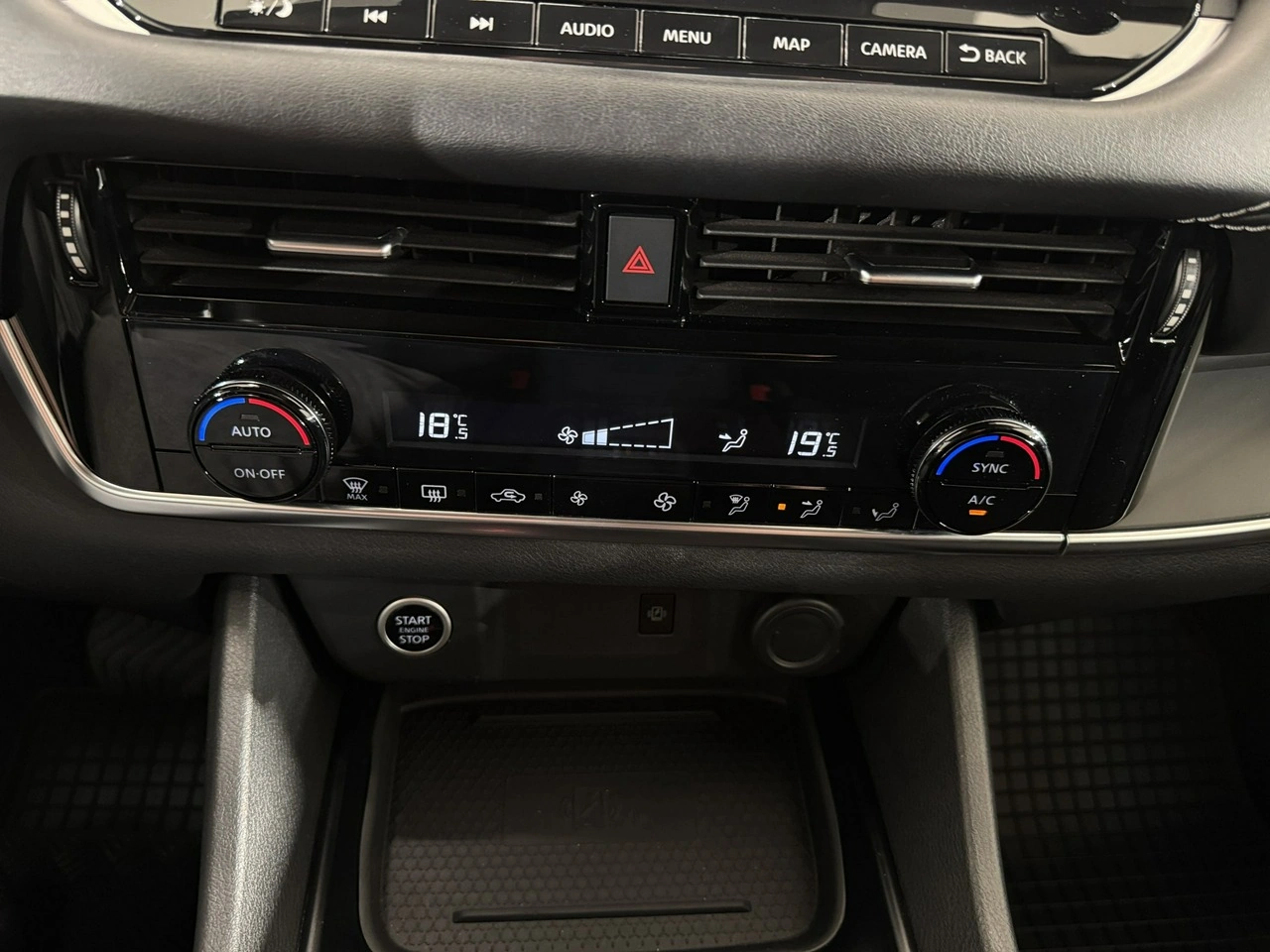 Nissan Qashqai - Zdjęcie 21