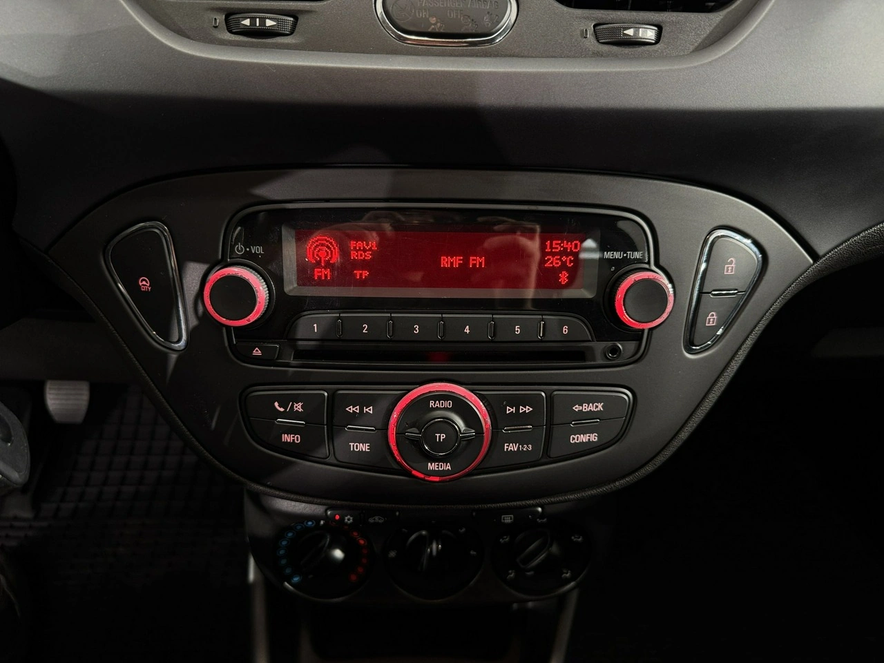 Opel Corsa - Zdjęcie 14